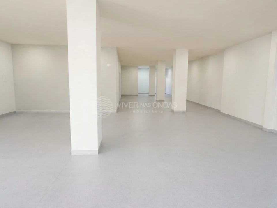 Loja para Arrendamento em Cidade da Maia Foto 1