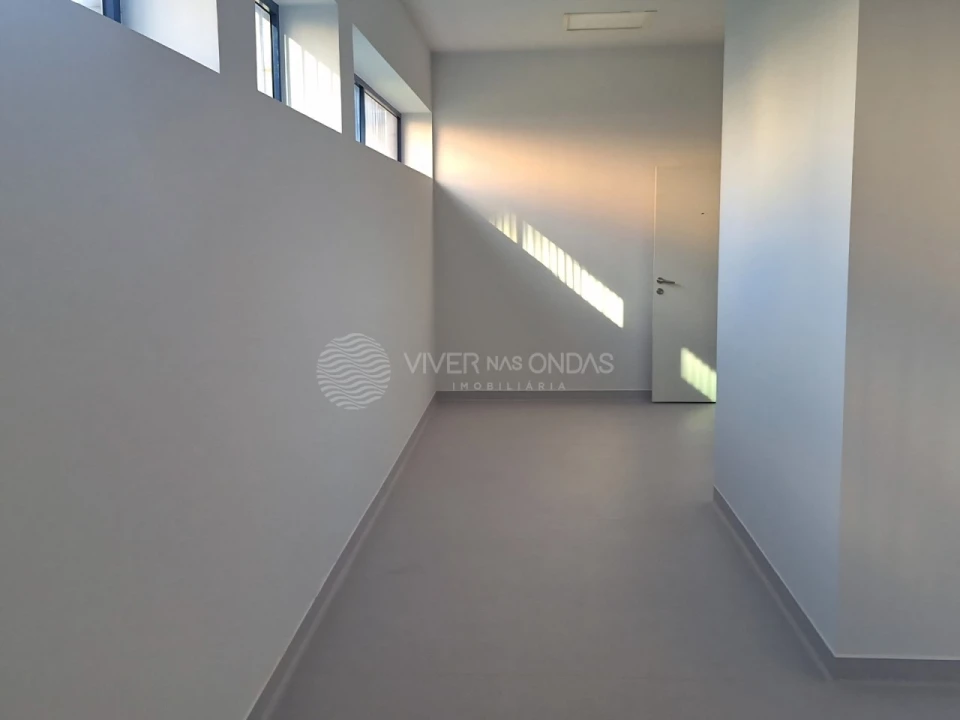 Loja para Arrendamento em Cidade da Maia Foto 7