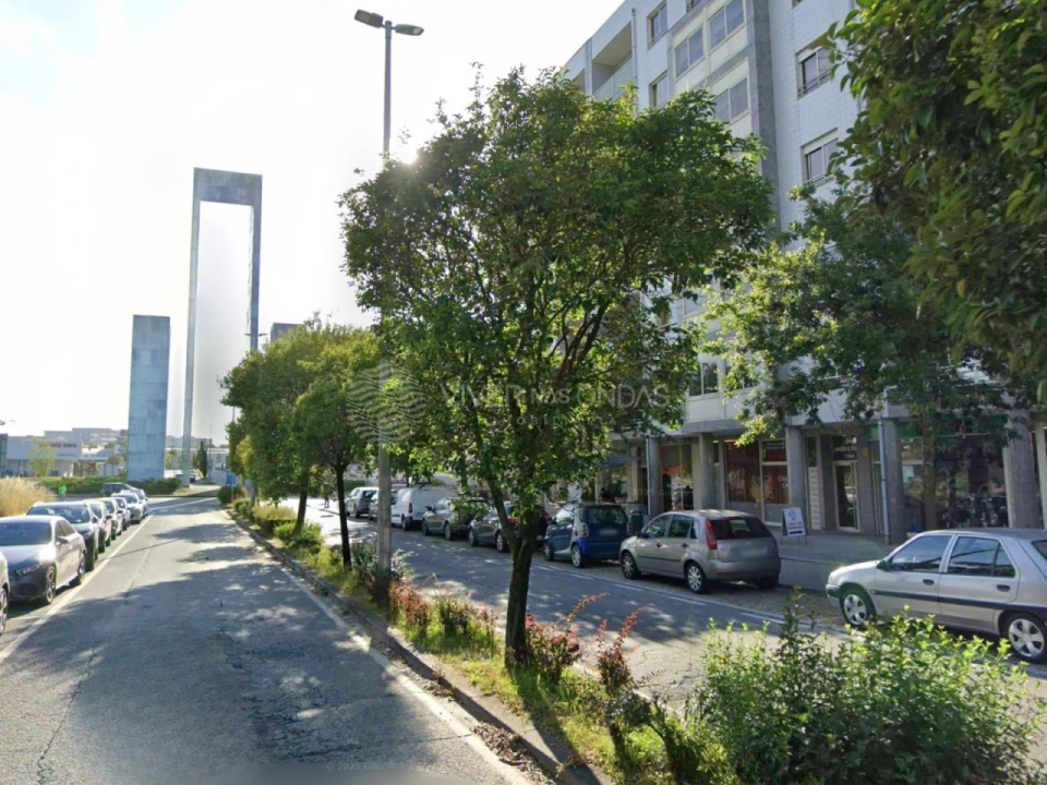 Loja para Arrendamento em Cidade da Maia Foto 11