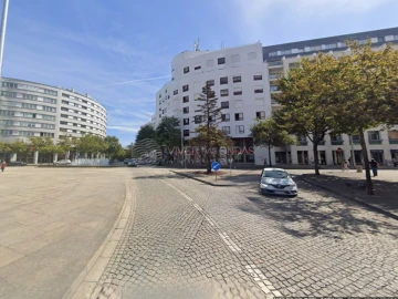 Loja para Arrendamento em Cidade da Maia