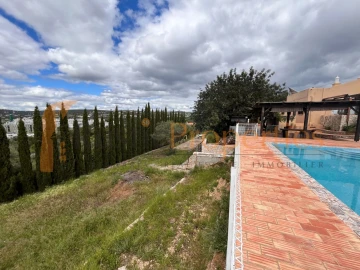 Moradia T3 para Venda em Loule (São Clemente)