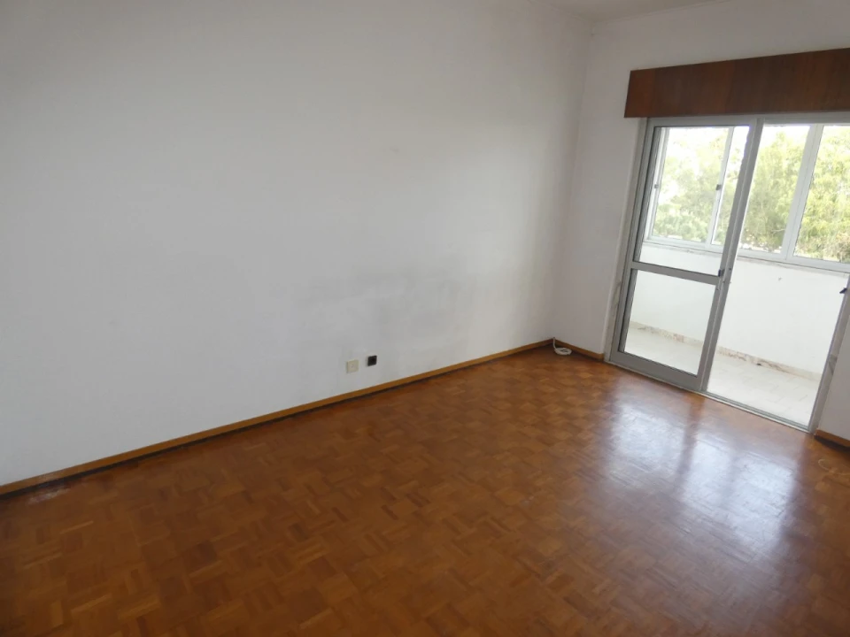 Apartamento T3 para Venda em Mina de Água Foto 9