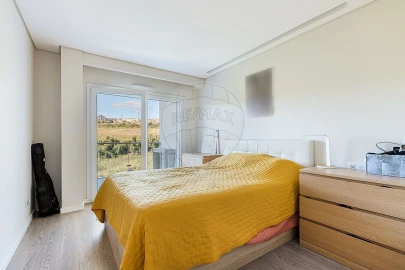 Apartamento T3 para Venda em Póvoa de Santo Adrião e Olival Basto