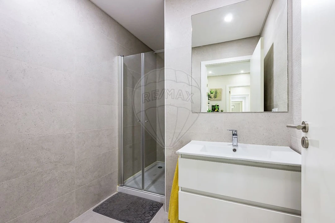 Apartamento T3 para Venda em Póvoa de Santo Adrião e Olival Basto Foto 12