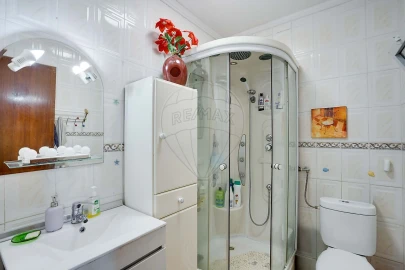 Moradia T3 para Venda em Camarate, Unhos e Apelação