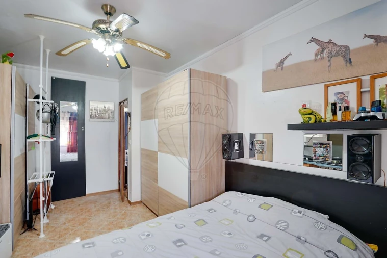 Moradia T3 para Venda em Camarate, Unhos e Apelação Foto 4