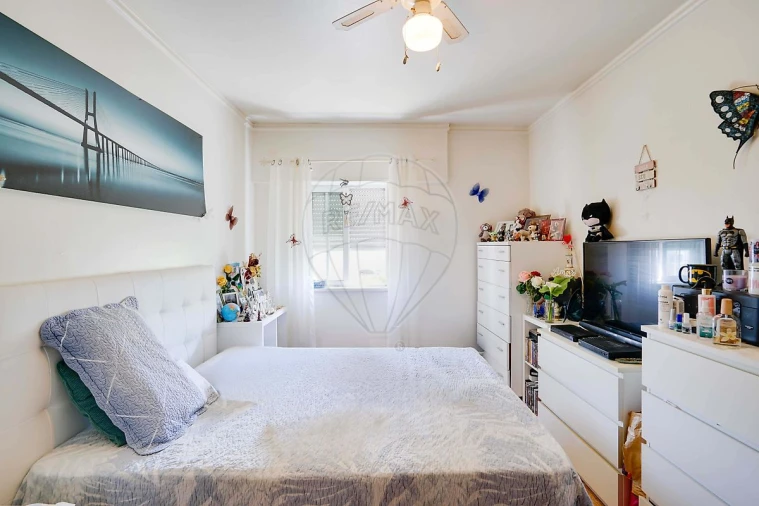 Moradia T3 para Venda em Camarate, Unhos e Apelação Foto 3