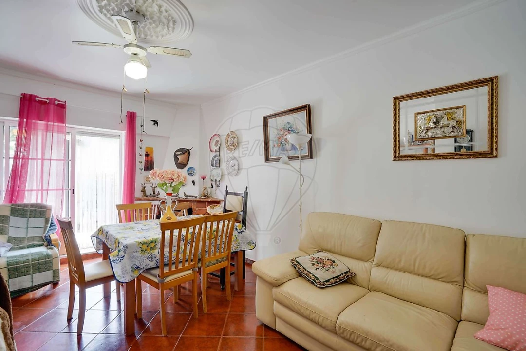 Moradia T3 para Venda em Camarate, Unhos e Apelação Foto 14