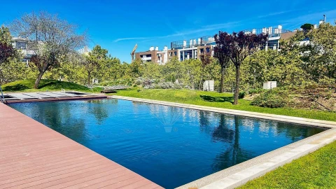 Apartamento T2 para Arrendamento em Parque das Nações