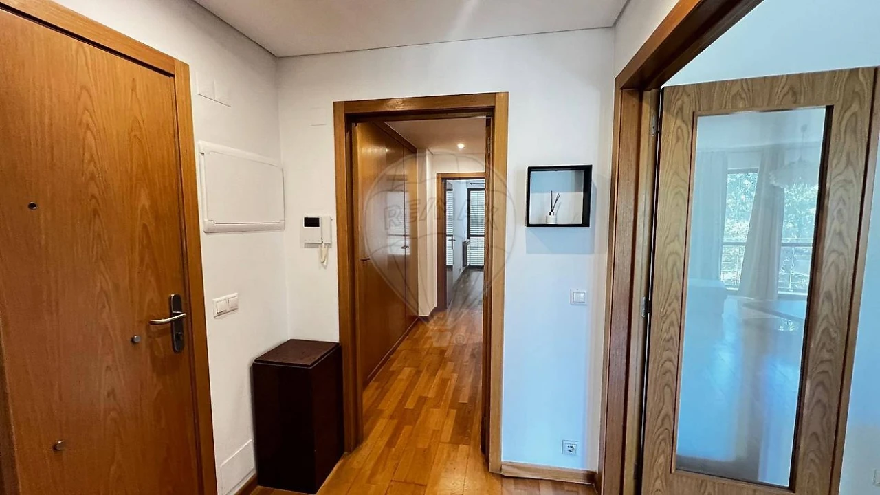 Apartamento T2 para Arrendamento em Parque das Nações Foto 7