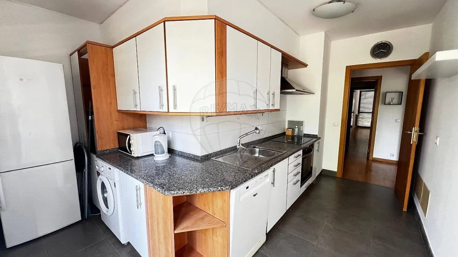 Apartamento T2 para Arrendamento em Parque das Nações Foto 8