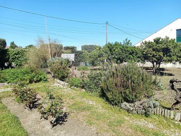 Garagem para Venda em Cartaxo e Vale da Pinta