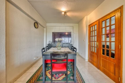 Apartamento T3 para Venda em Marvila, Ribeira Santarém, São Salvador, São Nicolau