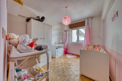 Apartamento T3 para Venda em Marvila, Ribeira Santarém, São Salvador, São Nicolau