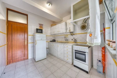 Apartamento T3 para Venda em Marvila, Ribeira Santarém, São Salvador, São Nicolau
