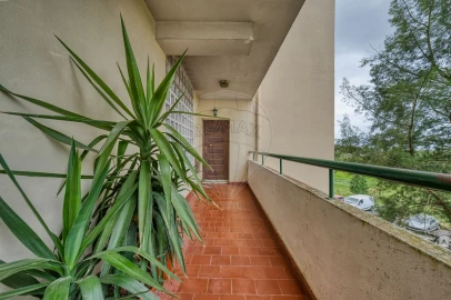 Apartamento T3 para Venda em Marvila, Ribeira Santarém, São Salvador, São Nicolau