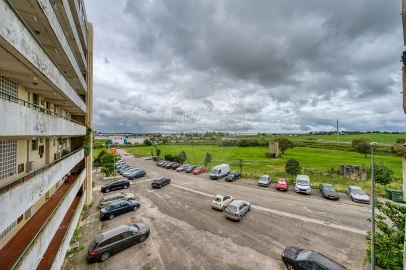 Apartamento T3 para Venda em Marvila, Ribeira Santarém, São Salvador, São Nicolau