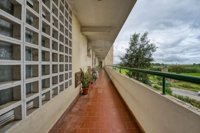 Apartamento T3 para Venda em Marvila, Ribeira Santarém, São Salvador, São Nicolau
