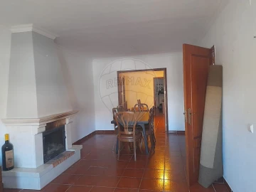 Moradia T3 para Venda em Alpiarça