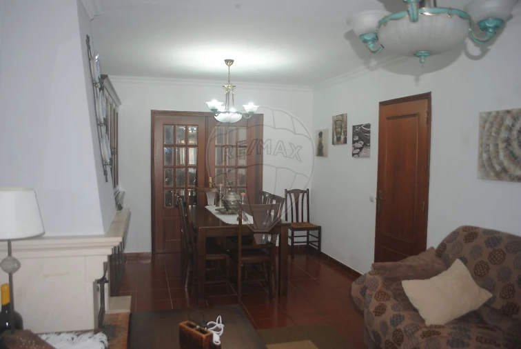 Moradia T3 para Venda em Alpiarça Foto 6