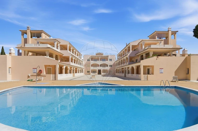 Apartamento T2 para Venda em Quarteira Foto 22