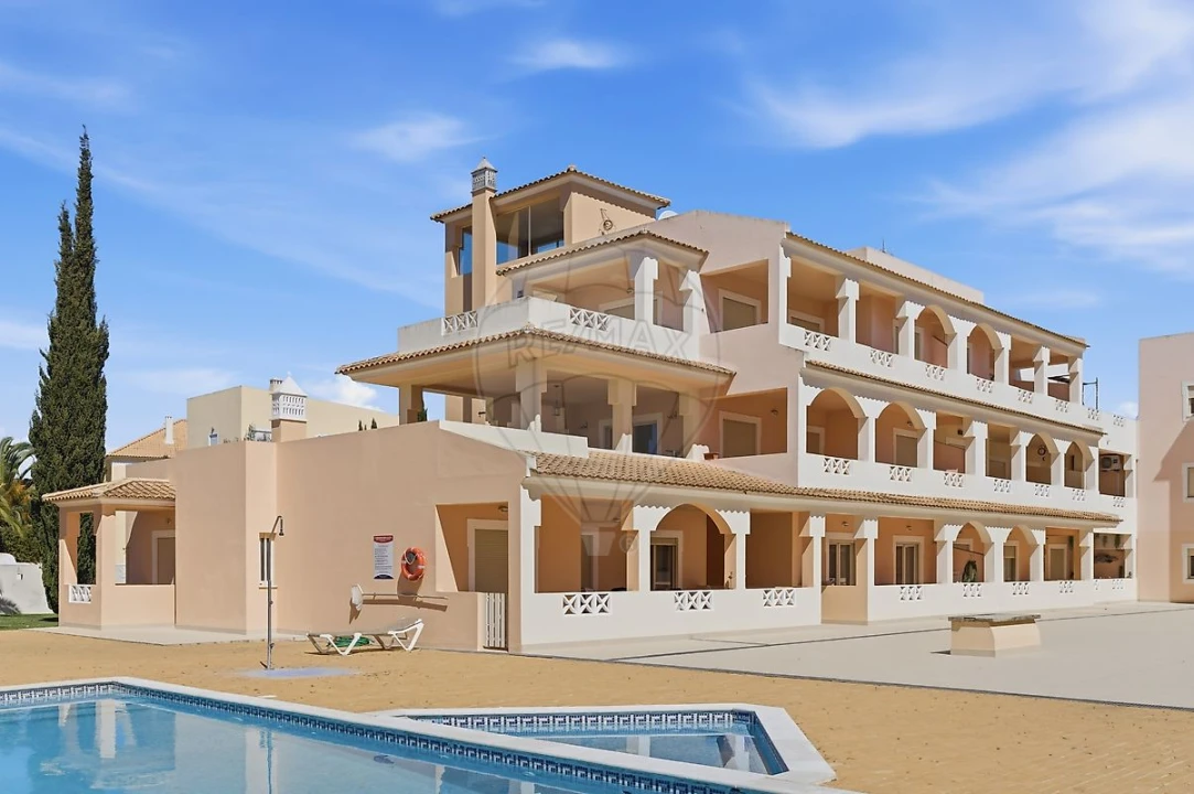 Apartamento T2 para Venda em Quarteira Foto 25