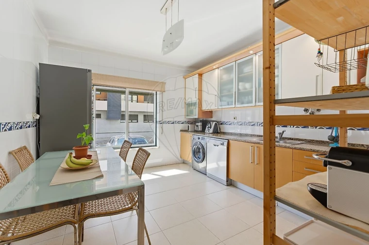 Apartamento T2 para Venda em Pinhal Novo Foto 21