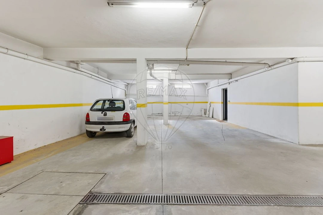 Apartamento T2 para Venda em Pinhal Novo Foto 33