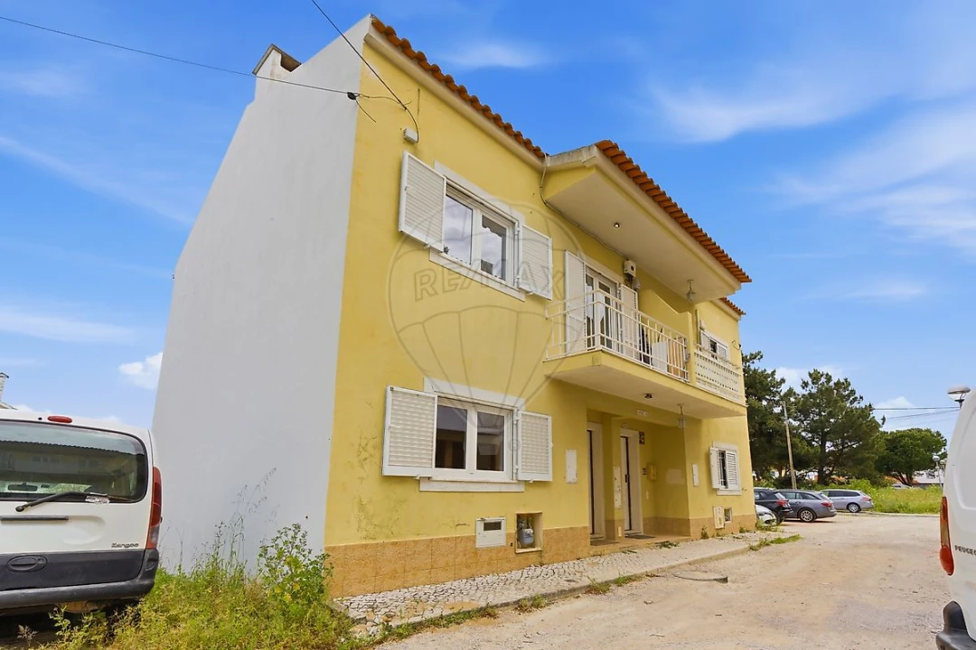 Moradia T3 para Venda em Quinta do Conde Foto 4