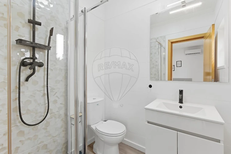 Moradia T3 para Venda em Quinta do Conde Foto 24