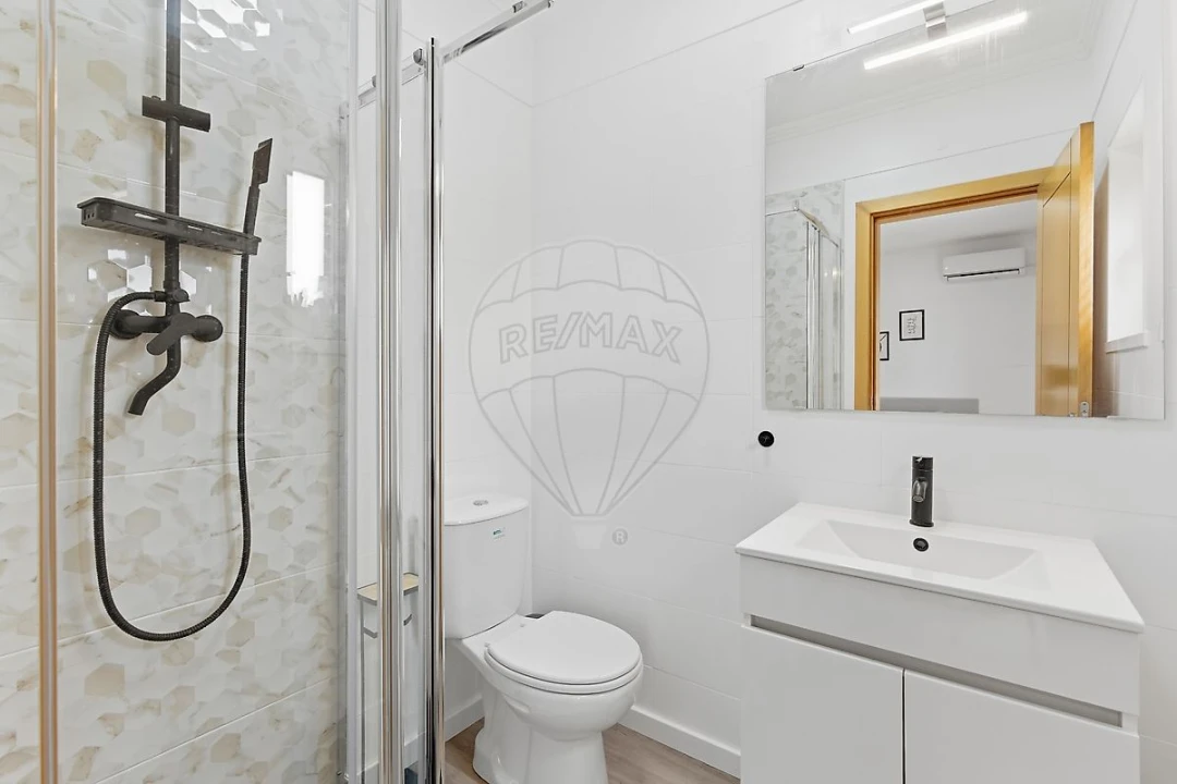 Moradia T3 para Venda em Quinta do Conde Foto 24