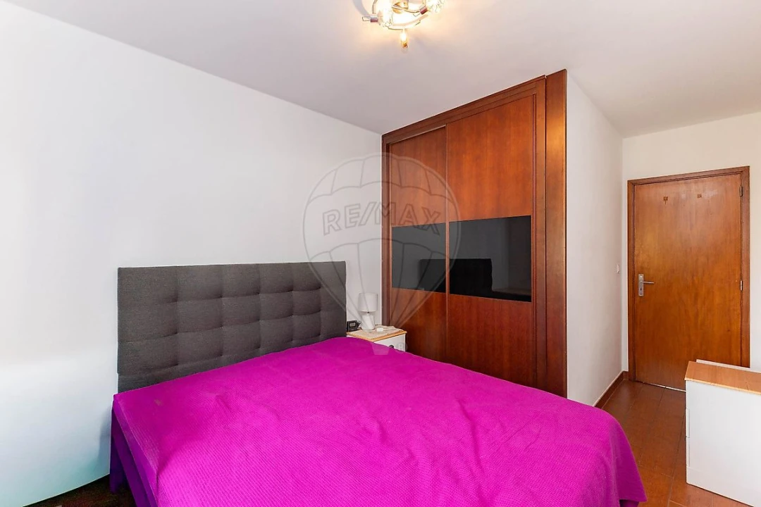 Apartamento T3 para Venda em Vilar de Andorinho Foto 22