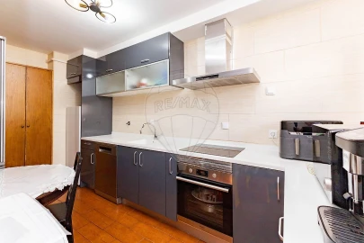 Apartamento T3 para Venda em Vilar de Andorinho