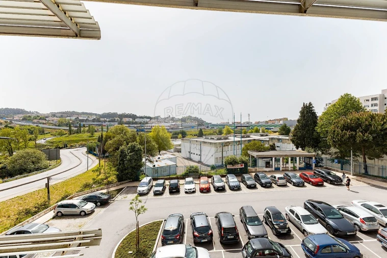 Apartamento T3 para Venda em Vilar de Andorinho Foto 26