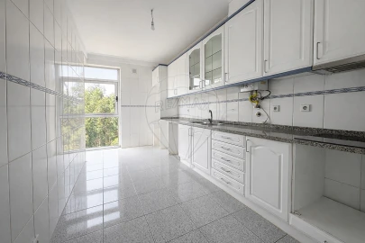 Apartamento T2 para Arrendamento em Santa Marinha e São Pedro da Afurada