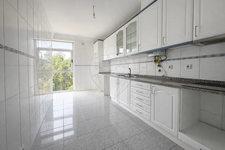 Apartamento T2 para Arrendamento em Santa Marinha e São Pedro da Afurada Foto 5