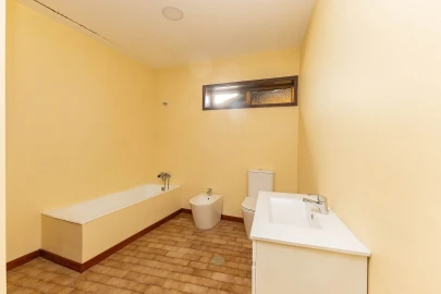 Moradia T4 para Venda em Rio Meão