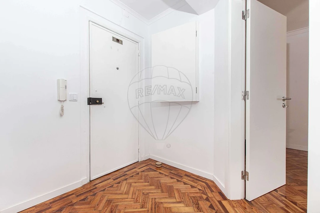 Apartamento T1 para Arrendamento em Sacavém e Prior Velho Foto 1