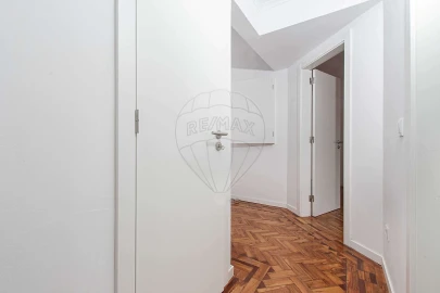 Apartamento T1 para Arrendamento em Sacavém e Prior Velho
