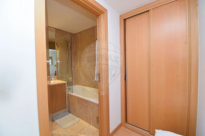 Apartamento T2 para Venda em Parque das Nações