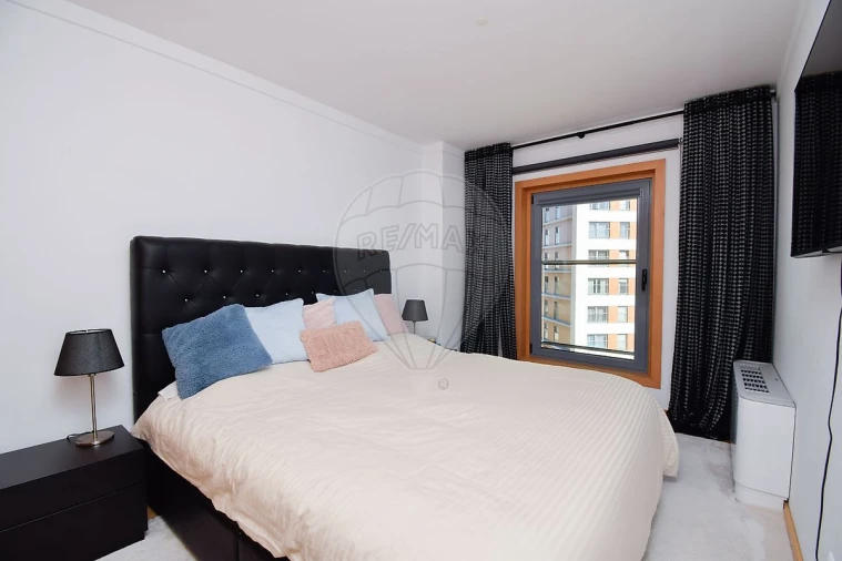 Apartamento T2 para Venda em Parque das Nações Foto 4