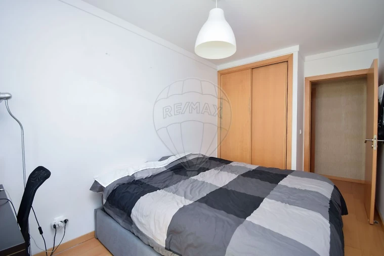 Apartamento T2 para Venda em Parque das Nações Foto 6