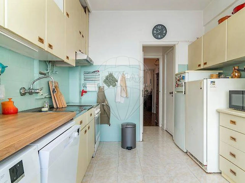 Apartamento T3 para Venda em Venteira Foto 15