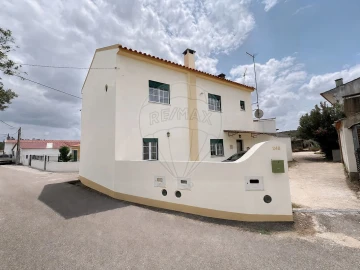 Moradia T3 para Venda em Abrantes (São Vicente e São João) e Alferrarede