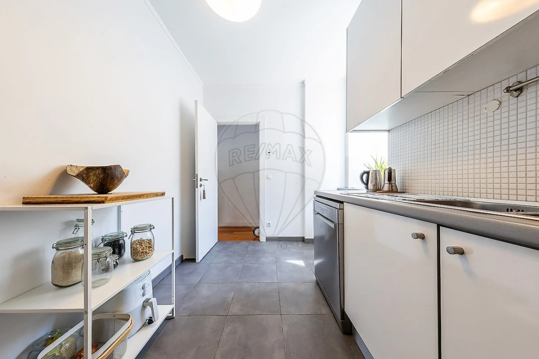 Apartamento T2 para Venda em Campo de Ourique Foto 7