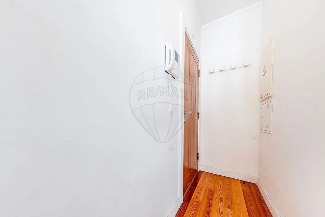 Apartamento T2 para Venda em Campo de Ourique Foto 14