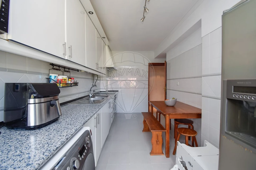 Apartamento T3 para Venda em Cacém e São Marcos Foto 14