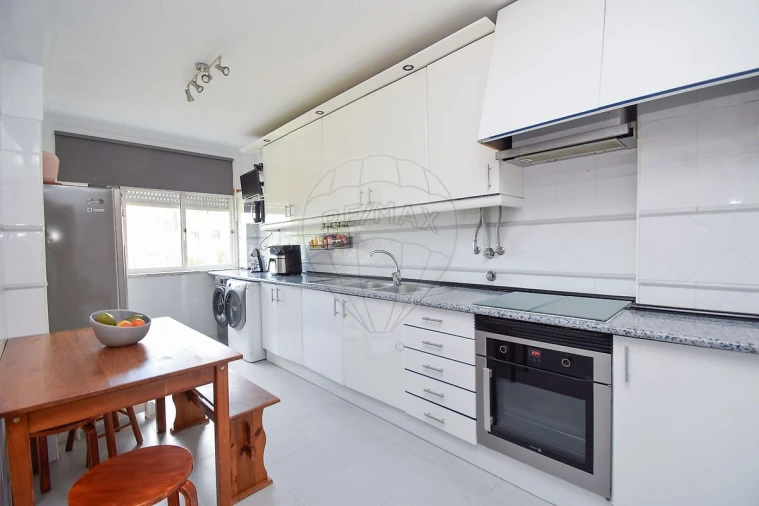 Apartamento T3 para Venda em Cacém e São Marcos Foto 11