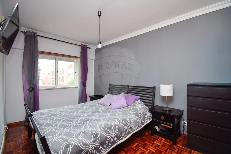 Apartamento T3 para Venda em Cacém e São Marcos Foto 6