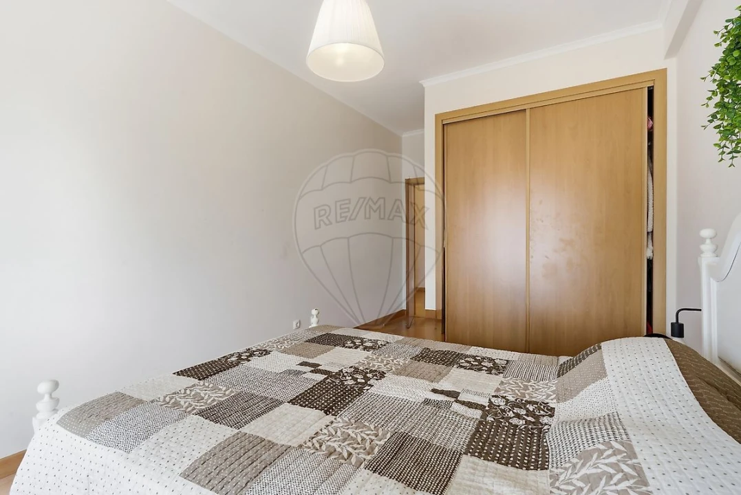 Apartamento T3 para Venda em Azueira e Sobral da Abelheira Foto 19